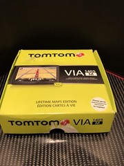 TomTom VIA 1405M 4.3-Inch Portable GPS Navigator With Lifetime Maps MINT NOB
