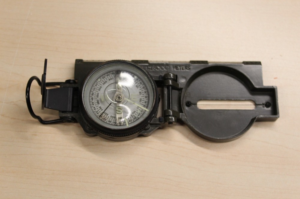 Vintage KiFFE Military Compass * Engineering Hunting Hiking Camping