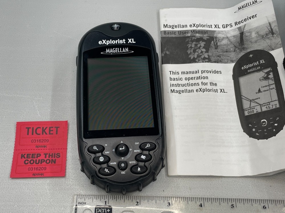 Magellan eXplorist XL GPS receiver in case works satellite hiking 2005 316209
