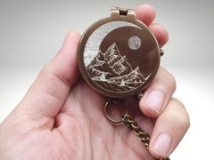 Antique Brass Engraved Gift Compass Pocket Compass Hiking Compass