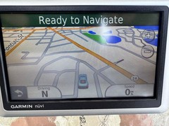 Garmin Nuvi 1450LM 5″ GPS Navigation System Bundle w/ box & Car Charger Manual
