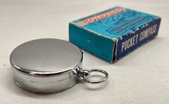 Vint 1960s Made in Japan Liquid Filled Pocket Compass w/ Box – Not Working