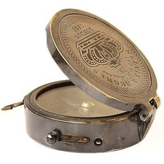 Vintage Brass Compass w/ 100-Year Calendar – Classic Navigation Tool