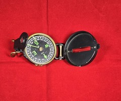 Vintage Working LENSATIC Engineer COMPASS – 2″ Made in Japan – Glow In The Dark