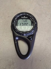 RadioShack 63-5027 Battery Powered Clock Handheld Digital Compass Carbiner Clip