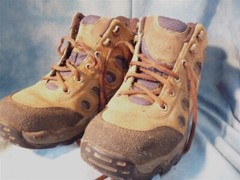 OUTDOOR GEAR Women’s Trail Crest HIKING BOOTS pre-owned US Sz 8