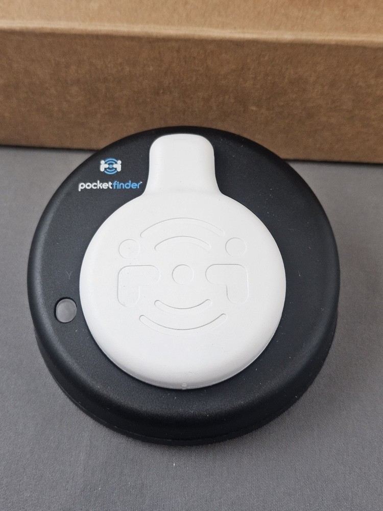 PocketFinder GPS Tracker Locator w/ Charging Base Charger 2 Silicone Cases Manua