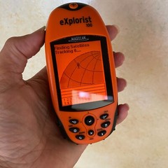 Magellan Explorist 100 Handheld GPS Locator & Case Prep Hiking Fishing Camping