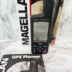 Magellan GPS Pioneer Satellite Navigator w/Box Manual Tested Vintage 2AA