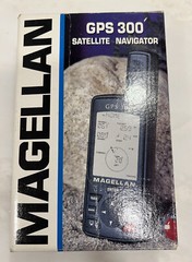 Magellan Handheld GPS 300 2.2-Inch Portable Satellite GPS Navigator TESTED – NOS