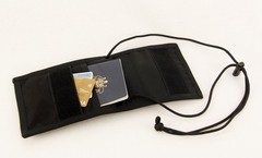 V2 ID CARD DISPLAY / ACCREDITATION & DOCUMENT NECK WALLET CORDURA MULTICAM