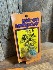 Vintage Lot – Hunter Sportsman Pin On Compass Hiking – In Package Brass Pin USA