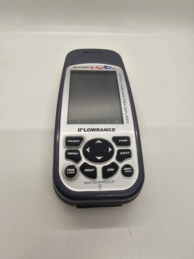 Lowrance iFinder H2OC 12 Channel GPS Receiver, Turns On. Read Description