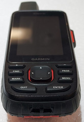 Garmin GPSMAP 66i Handheld GPS Satellite Communicator Fishing Camping Hiking
