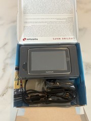 NEW TomTom XL 350 TM Car GPS Set USA/Canada/Mexico Maps Lifetime Traffic 350 kit