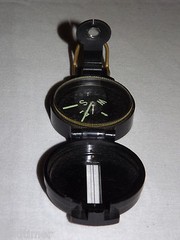 VINTAGE 1960-70S THE A LINE PLASTIC LENSATIC COMPASS IN BOX