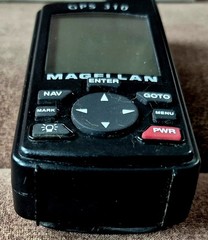 Magellan GPS 310 Satellite Navigator Handheld Receiver with Manual Tested