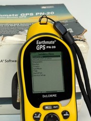 DeLorme Earthmate GPS PN-20 Handheld Waterproof Ships Fast!!!