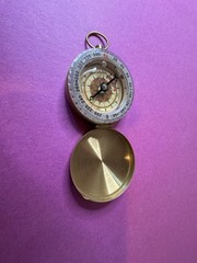 Portable Compass Fluorescence Flip Open Compass Brass