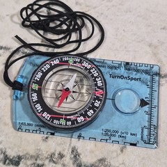 Turn On Sport Compass Clear Blue Orienting Hunting Hiking Exploring