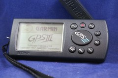 Vintage used Garmin GPS III Handheld Hunting/Hiking Portable Personal Navigation