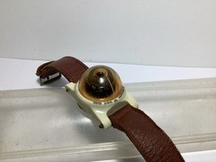 VINTAGE 1950’s ERA CELLULOID WRISTBAND COMPASS LEATHER BAND WORKS W/ORIG CASE
