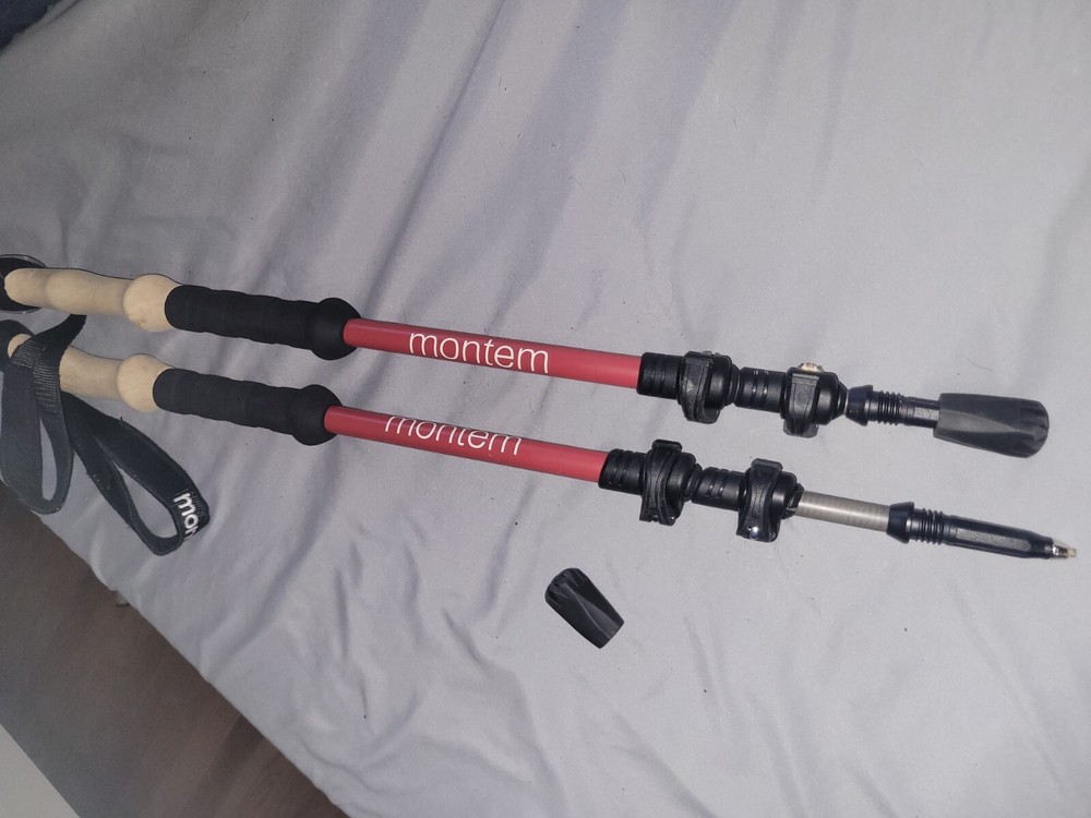 hiking poles carbon fiber