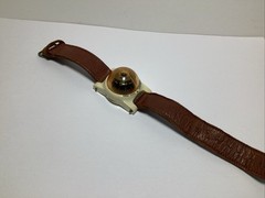 VINTAGE 1950’s ERA CELLULOID WRISTBAND COMPASS LEATHER BAND WORKS W/ORIG CASE