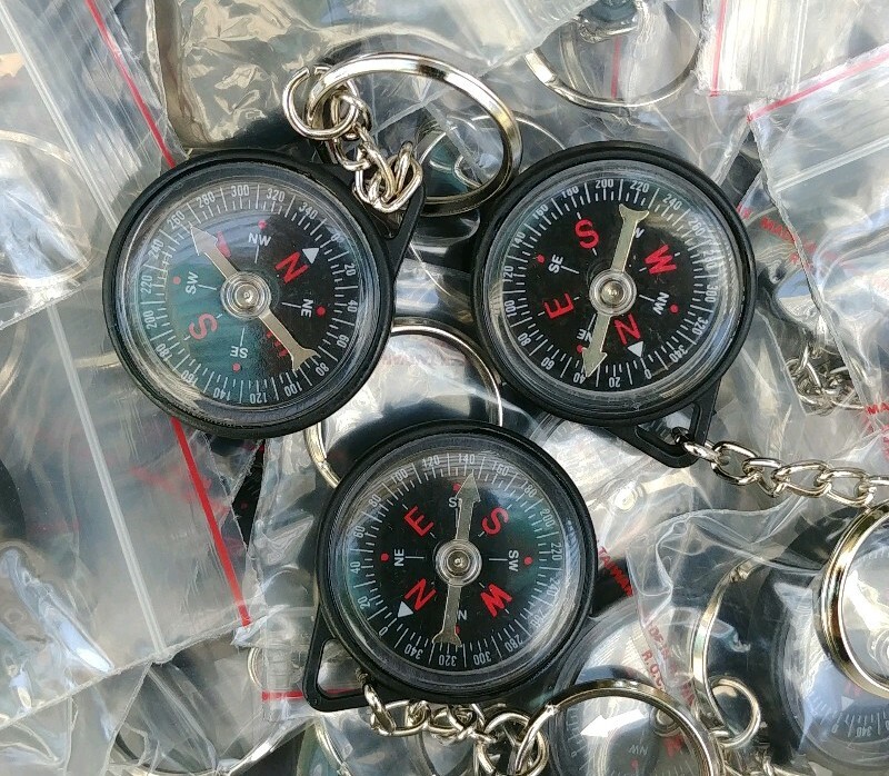 (20 PCS) Mini Compass with Chain Ring – USA Seller