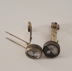 2 Vintage Tru Nord Brass Compensated Compass Safety Clip