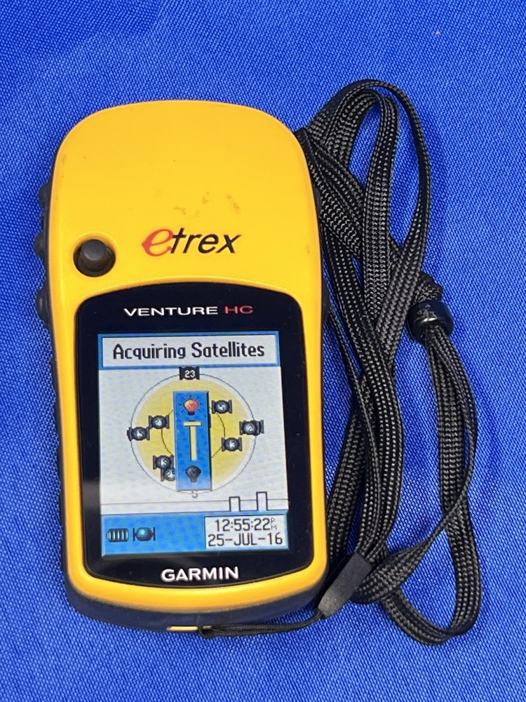 GARMIN eTrex Venture HC Yellow Handheld Satellite GPS Navigation Camping Hiking