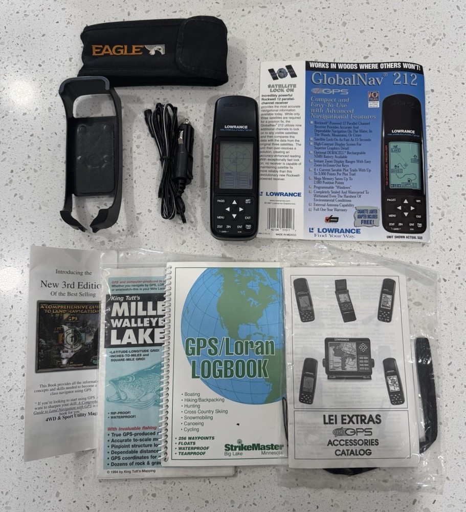 Lowrance GLOBALNAV 212 GPS Hunting Camping Compact Navigational Handheld