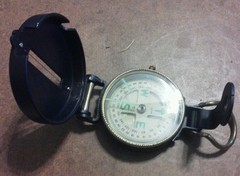 Vintage W.F.S Engineers’ Lensatic Compass For Scouts Hunters Fisherman Campers