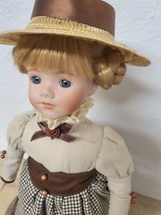 Guild Craft Dollhouse Porcelain Doll 40cm With Tags Original