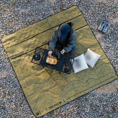Outdoor Picnic Blanket with Soft Velvet Fabric for Comfortable Relaxation