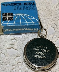 Taschen Kompass Compas W Original Box 3745th USAR SCHOOL MUNICH GERMANY Vtg