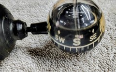 🗽COOL VINTAGE SUCTION CUP NAVIGATION COMPASS