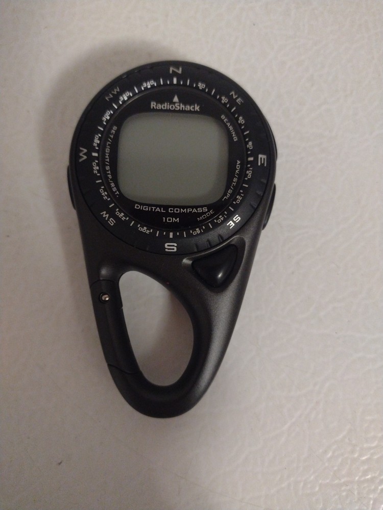 RadioShack 63-5027 Battery Powered Clock Handheld Digital Compass Carbiner Clip
