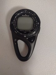 RadioShack 63-5027 Battery Powered Clock Handheld Digital Compass Carbiner Clip