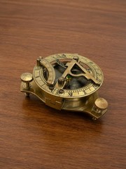 Antique 2.5-inch Brass Sundial Compass Roman Numerals Nautical Design