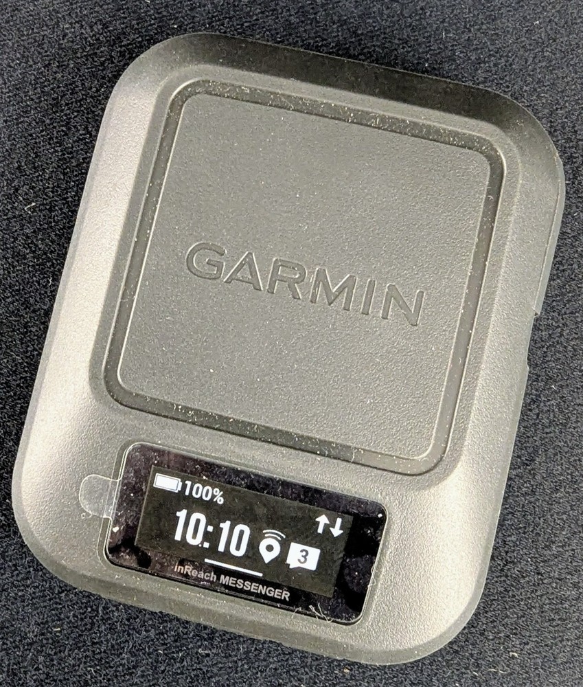 Garmin inReach Messenger Handheld Satellite Communicator SEE DESC