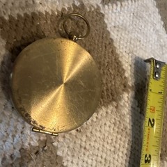 Vin.Pocket Style Compass Liquid Filled 2” W/cover And A Fleur De Lis Key Chain
