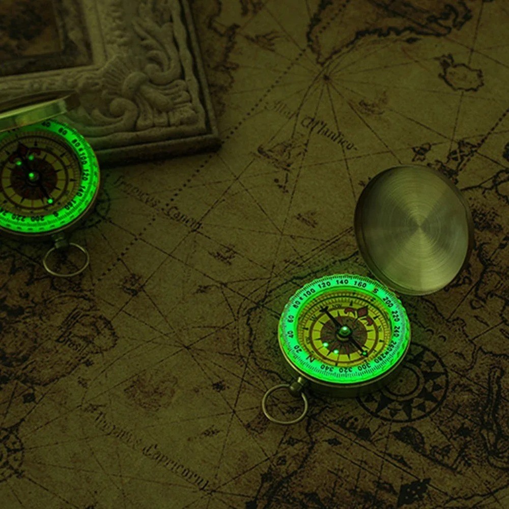 Outdoor Mini Copper Compass Waterproof Luminous Retro Navigation Flip Compass
