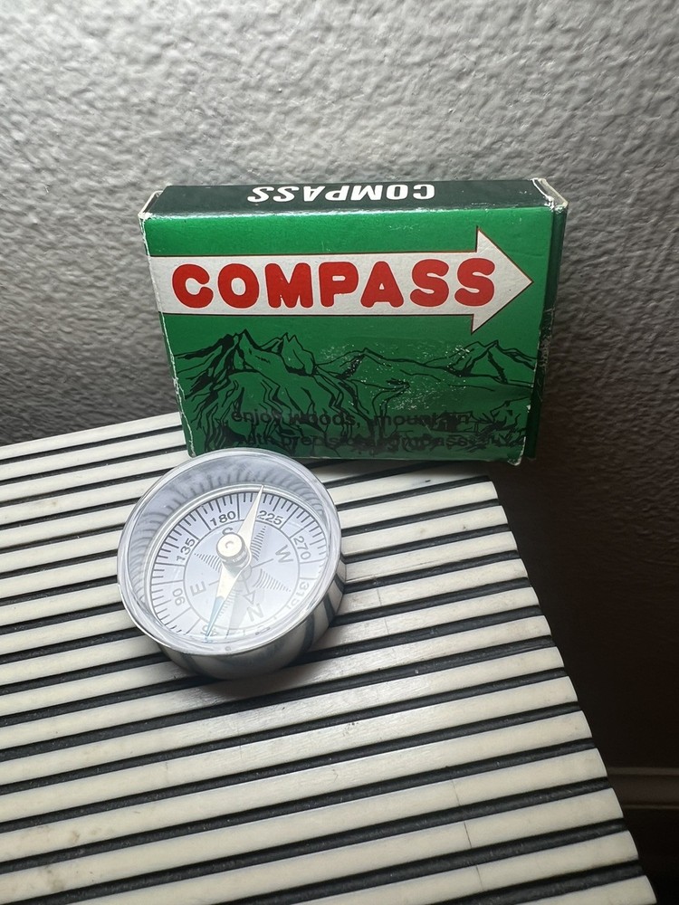 Vintage Precise Magnetic Pocket Compass Japanese Made In Box!