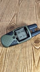 Garmin Rino 120 Handheld Hiking GPS Navigator, 2-Way Radio W/ Manual Tested READ