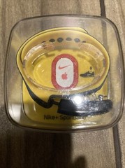NIKE + SPORTBAND ACTIVITY TRACKER WM0057 070 Pedometer Apple Black Yellow