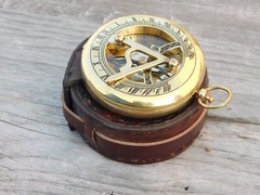 PERSONAIZED COMPASS, SUNDIAL COMPASS, LEATHER POUCH OR WOOD BOX SET, FREE SHIP