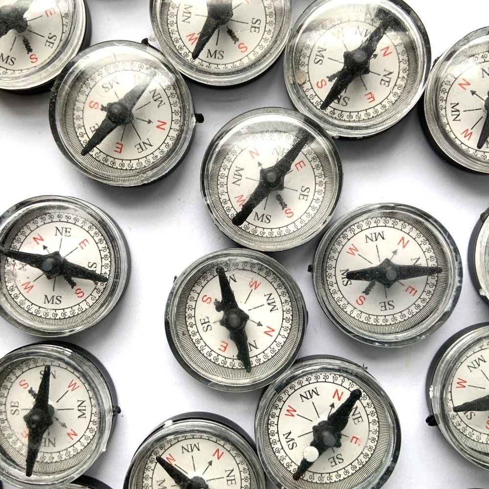 Fun Lot of 36 Mini Compass Toys – Party Favors for All Ages