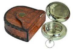 Vintage Brass 2″ Push Button Pocket Compass Set of 2 with Leather Case