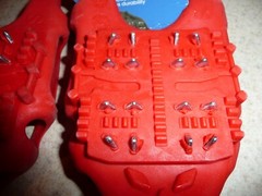 QUAD TREK ALL TERRAIN & ICE CLEATS / – Small – M 7 / W 4-7.5 – Unused – Orange